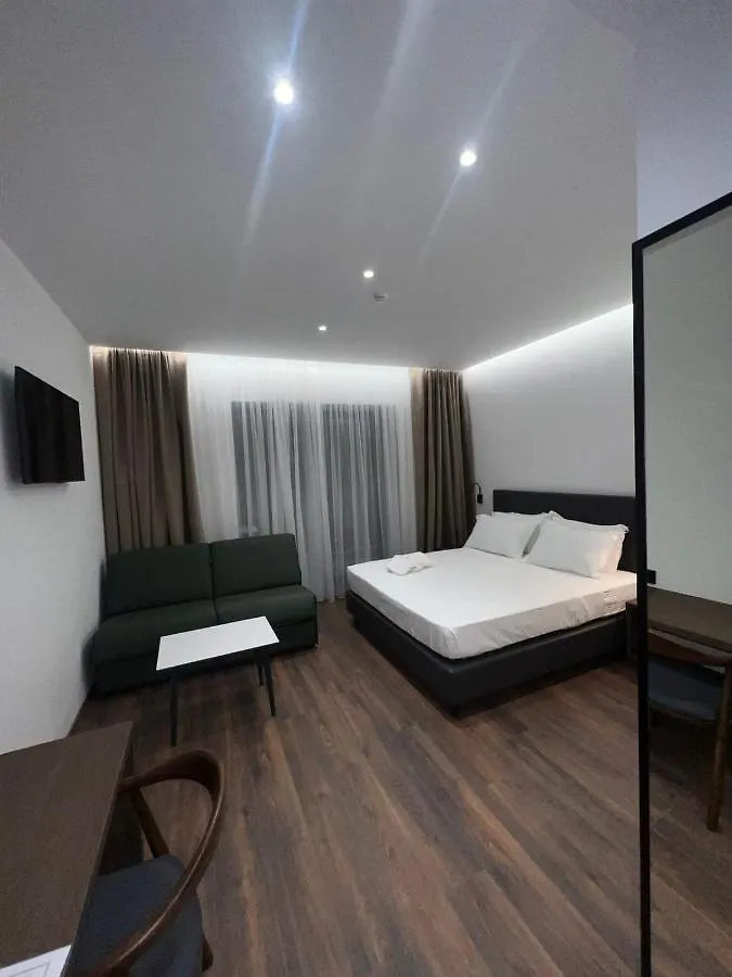 Black Diamond Hotel Dhërmi